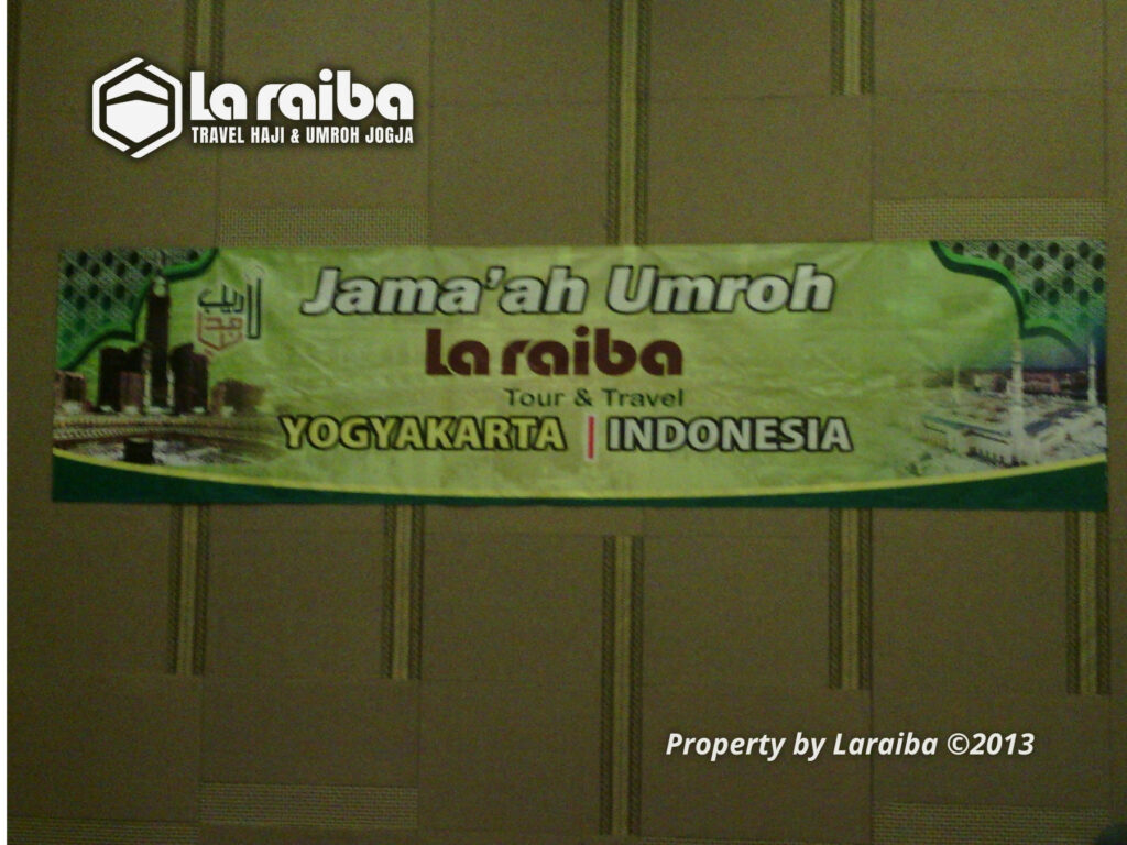 Laraiba Travel Umroh resmi Kemenag di Jogja dengan akreditasi A. Pilihan terbaik dan terdekat untuk perjalanan umroh yang aman, nyaman, dan terpercaya.