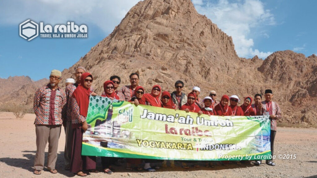 Jamaah umroh 2015 travel resmi Kemenag Laraiba Travel Jogja Perjalanan spiritual umroh 2015 dari Yogyakarta dengan Laraiba Travel