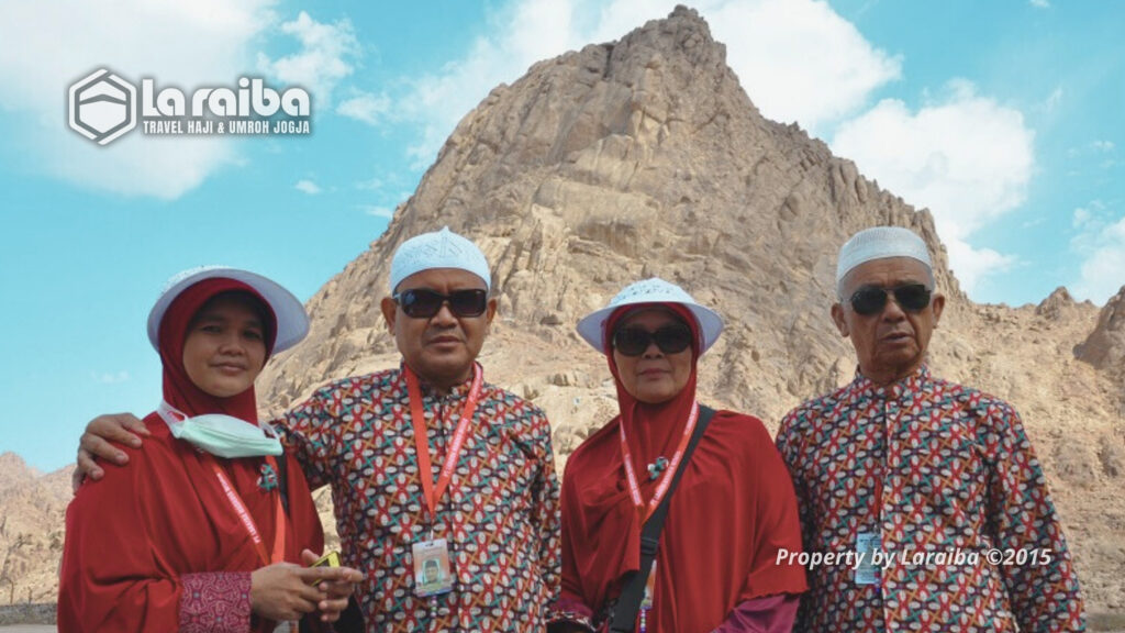Jamaah umroh 2015 travel resmi Kemenag Laraiba Travel Jogja Perjalanan spiritual umroh 2015 dari Yogyakarta dengan Laraiba Travel